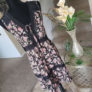 BEAUTIFUL SUMMER DRESS FROM TARGET SIZE XL